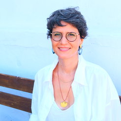 Esra Sarıoğlu is researcher at the Center for the History of Emotions